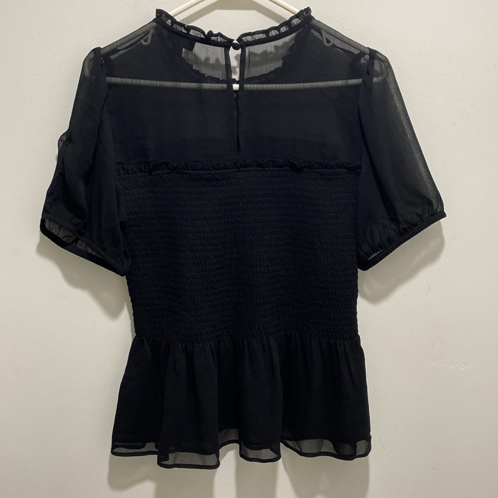 Chiffon Ruffle Mock Neck Smocked Crop Top Size 00 Bin O - Picture 9 of 10